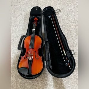 Suzuki Violin Number 17 Size 1/8 Model OVN17SE